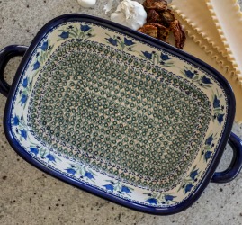 Polish pottery shop casserole dish